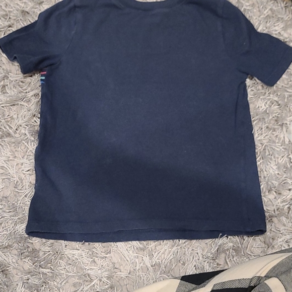 Boys 5t Tshirt - Picture 3 of 3